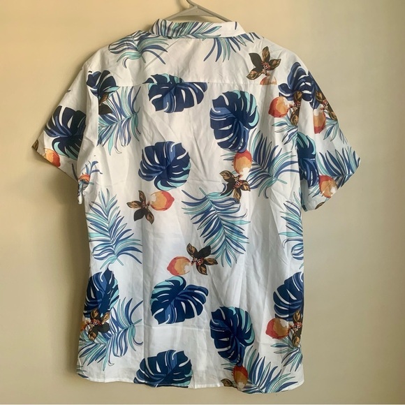 Tropical flower Print Hawaiian  Men's Shirt size XL EUC - Picture 3 of 4
